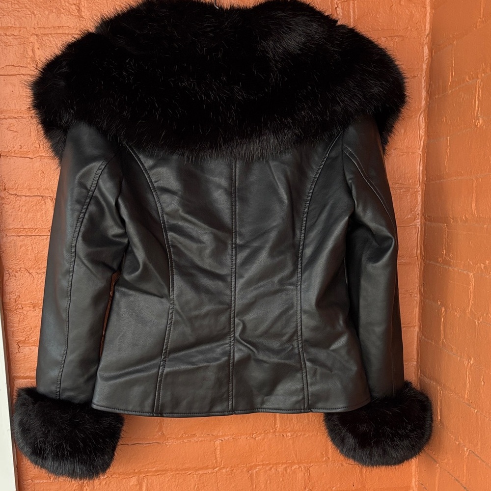 AKIRA Luxe Black Leather Jacket with Faux Fur - Picture 4 of 4